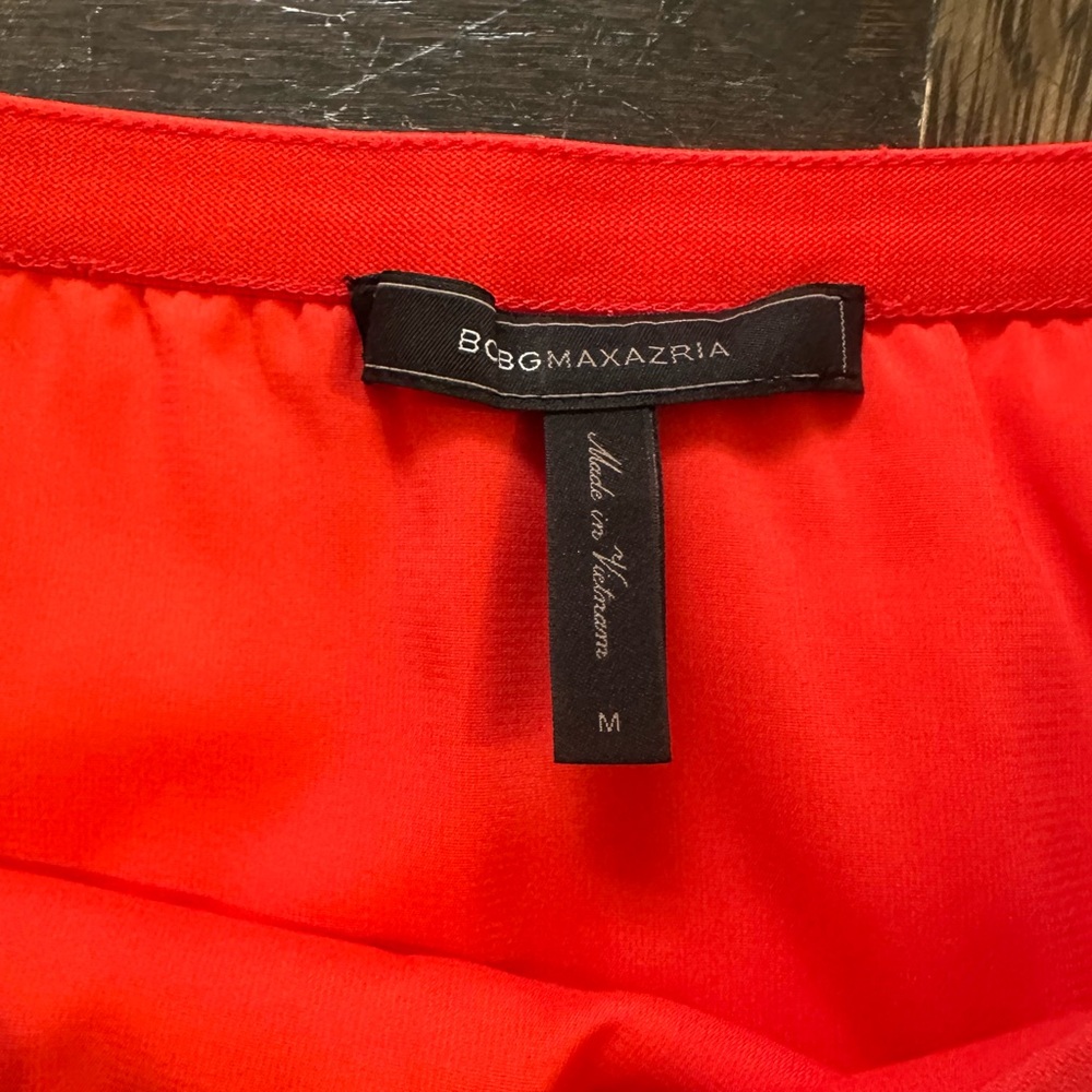 BCBGMAXAZRIA Red Poppy Coral Skirt - size medium